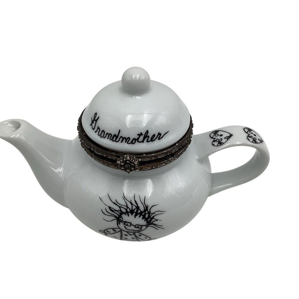 Grandmother Mini Teapot Trinket Box White Hinged Lid Heart‎ Handle